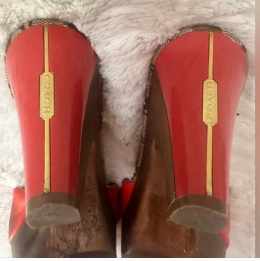 Coach Kathie Orange Leather Signature Gold Logo Wood Heel Sandals 8.5